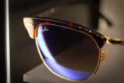 Facebook hợp tác Ray-Ban chuẩn bị ra mắt kính thông minh