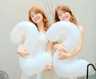 Chị em sinh đôi cùng tốt nghiệp xuất sắc ở Ngoại thương